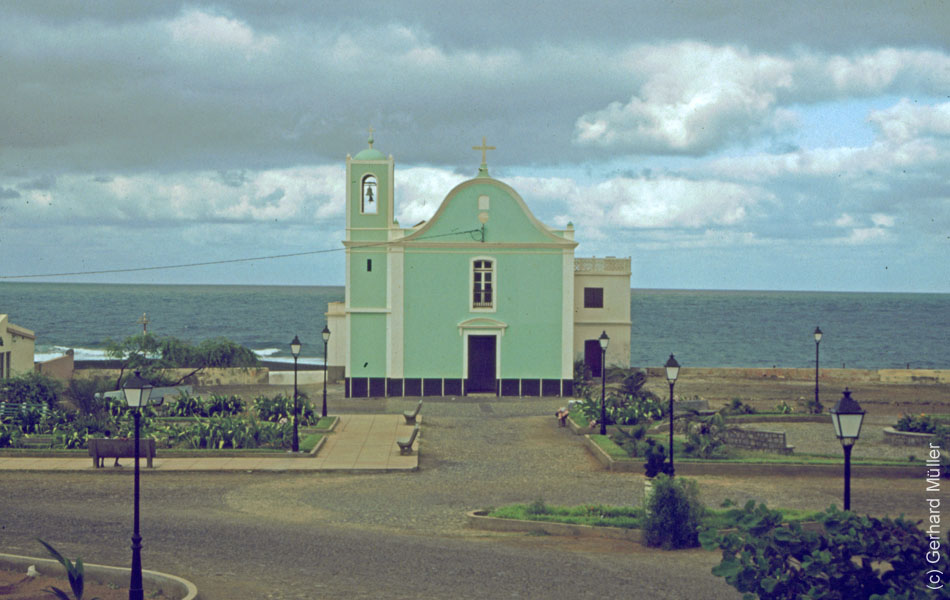 5_CapVerde_1994_Fontainhas_001