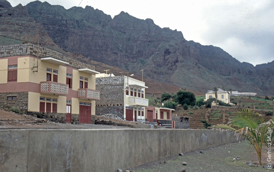 5_CapVerde_1994_Fontainhas_002