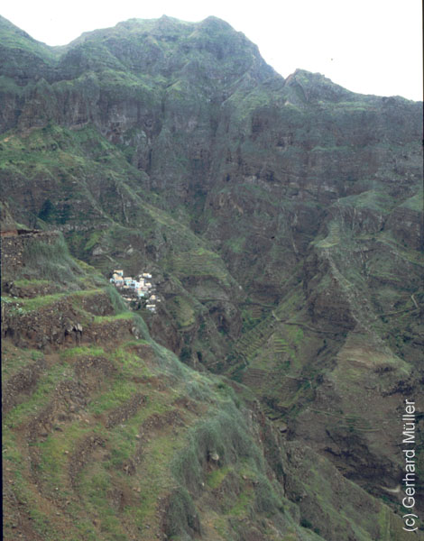5_CapVerde_1994_Fontainhas_011