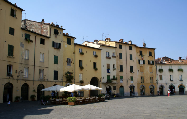 Lucca006