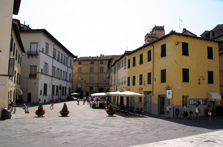 Lucca009