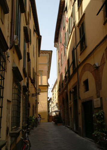 Lucca028